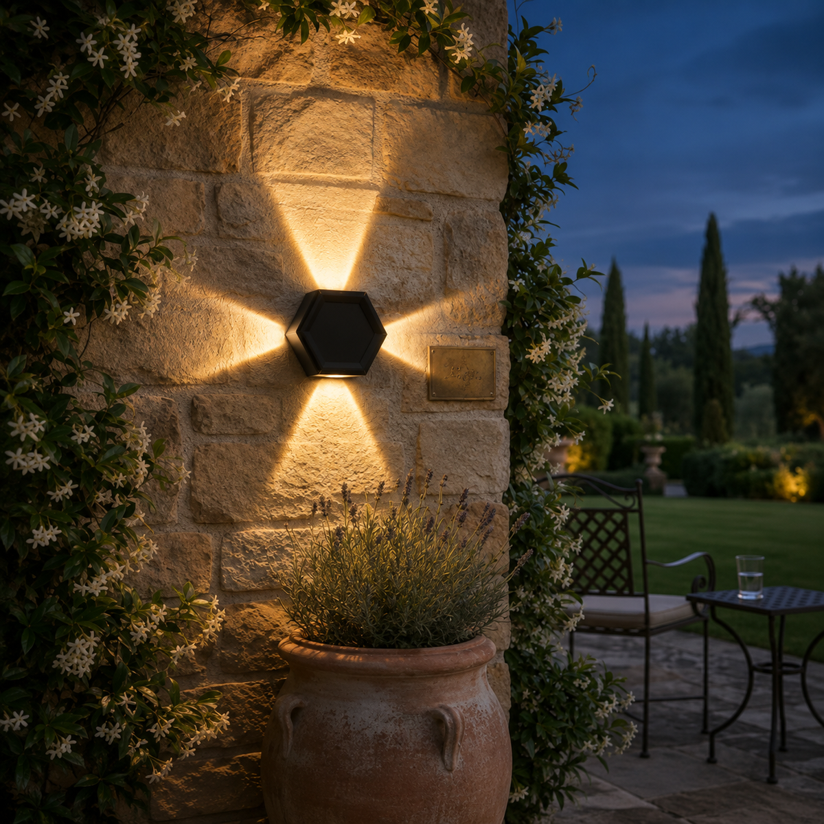 Modern Black Hexagonal Outdoor Wall Light – 6W