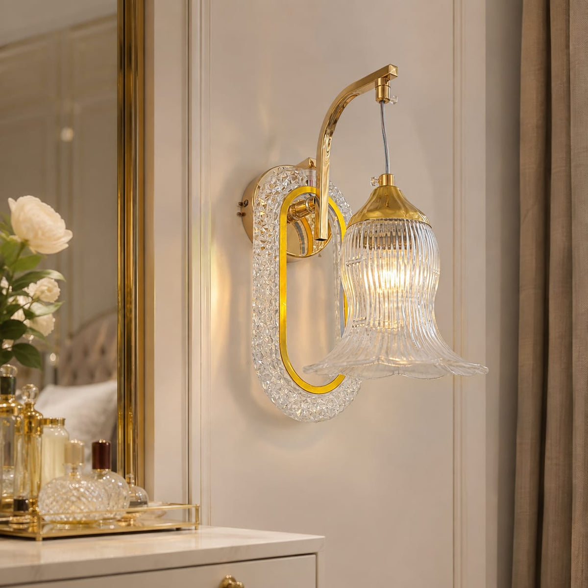 Modern Luxury Gold Crystal Glass Wall Sconce